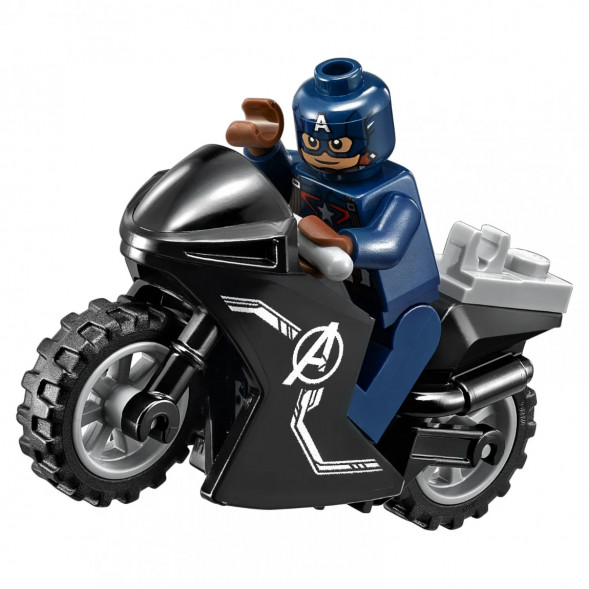 Конструктор LEGO Super Heroes 76032 Погоня на Квинджете Мстителей в Энгельсе
