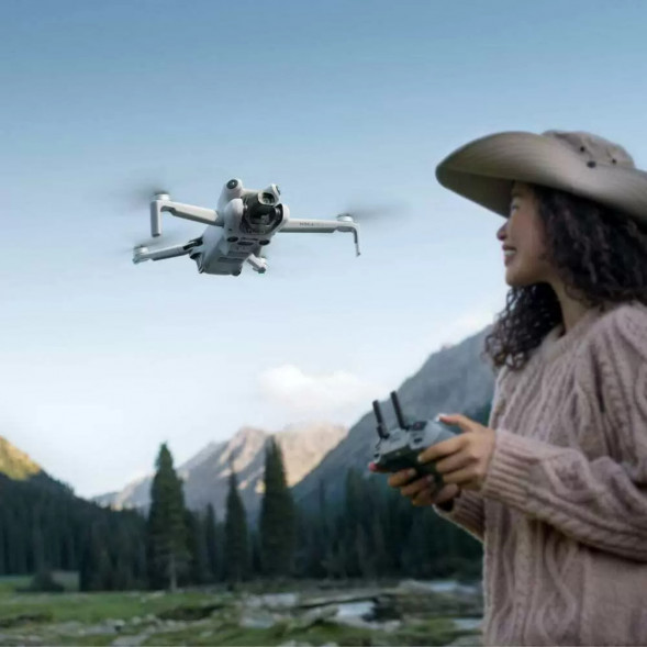 Квадрокоптер DJI Mini 4 Pro Fly More Combo (DJI RC 2) в Энгельсе